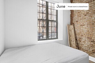 Room in Shared 3.0 bed/2 bath home in New York, NY - Building Photo - Building Photo