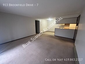 913 Brookfield Dr in Mansfield, OH - Building Photo - Building Photo