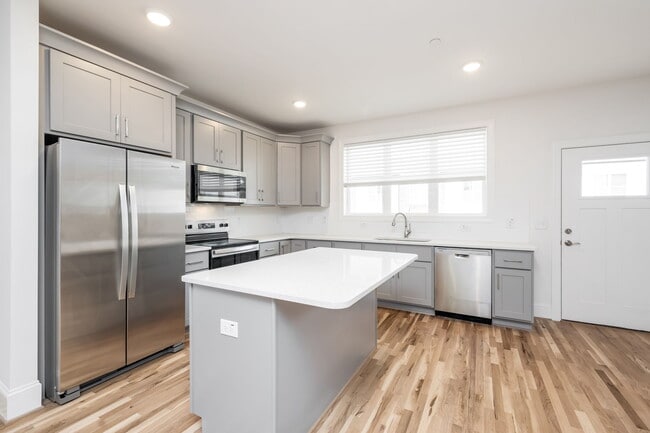 property at 3811 Lands End Ct