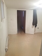 5604 Cedar Ave-Unit -Unit 2 in Philadelphia, PA - Building Photo - Building Photo