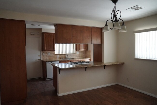 4851 W Ave M12 in Quartz Hill, CA - Building Photo - Building Photo