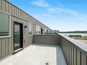 3004 Schirra Ln in Philadelphia, PA - Building Photo - Building Photo