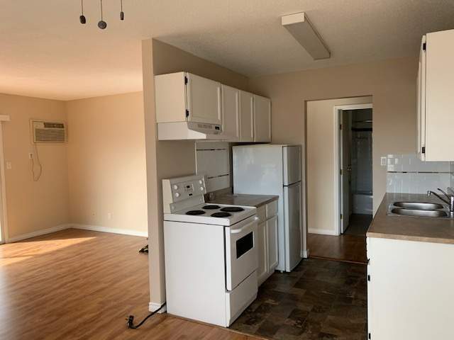 Penticton Brunswick Apartments in Penticton, BC - Building Photo - Building Photo