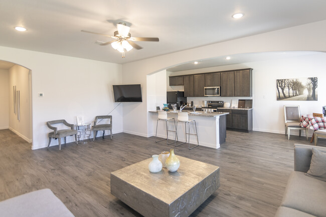 3039 N Tenneha Ave in Tyler, TX - Building Photo - Building Photo