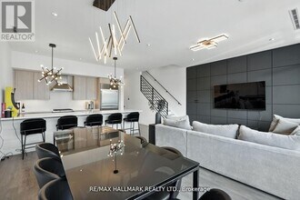 3658 Ferretti Ct in Innisfil, ON - Building Photo - Building Photo