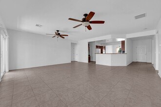 7810 Fieldfare Dr in North Las Vegas, NV - Building Photo - Building Photo