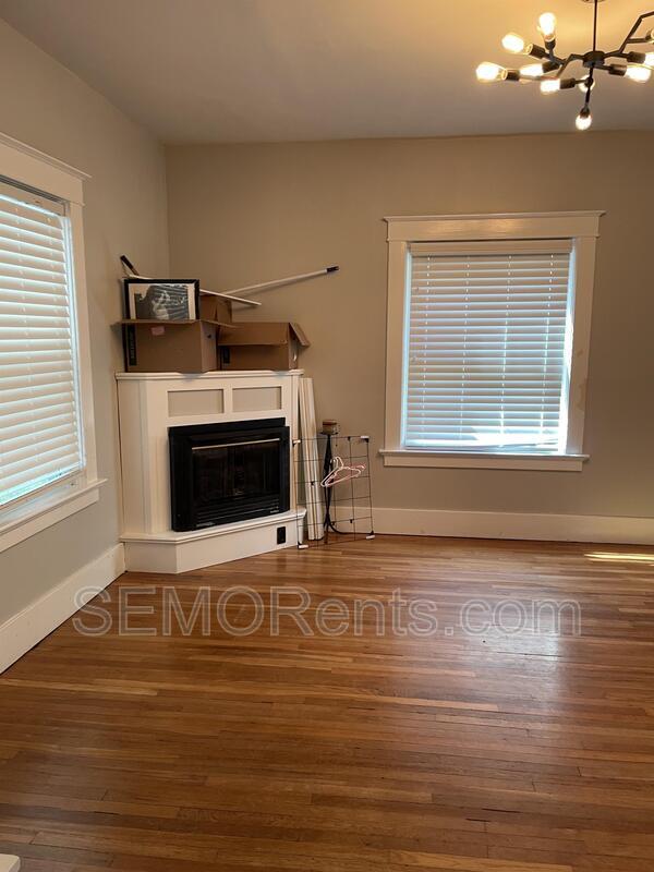 318 Merriwether St in Cape Girardeau, MO - Building Photo - Building Photo