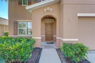 1566 Lexington Square SW in Vero Beach, FL - Building Photo - Building Photo
