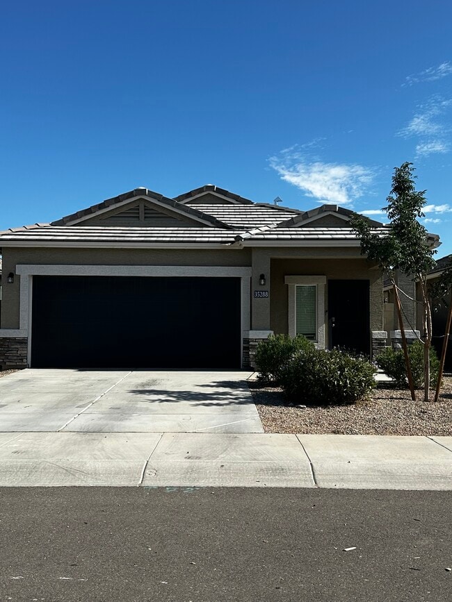 property at 35288 W San Alvarez Ave