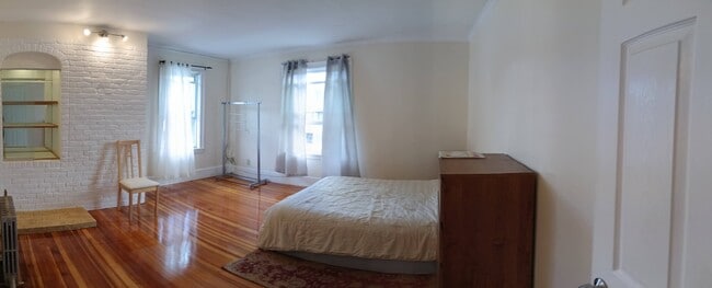 255 Lowell St, Unit 2a