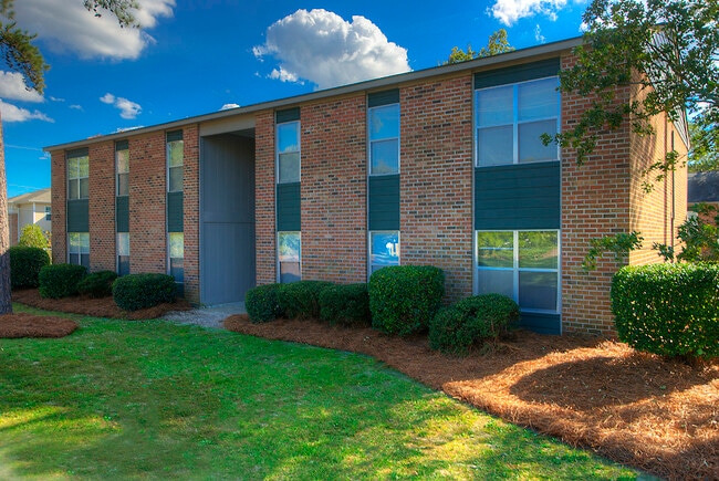 Springtree Apartments