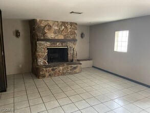 1311 SE 23rd Pl in Cape Coral, FL - Building Photo - Building Photo