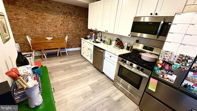 4200 Manayunk Ave in Philadelphia, PA - Building Photo - Building Photo