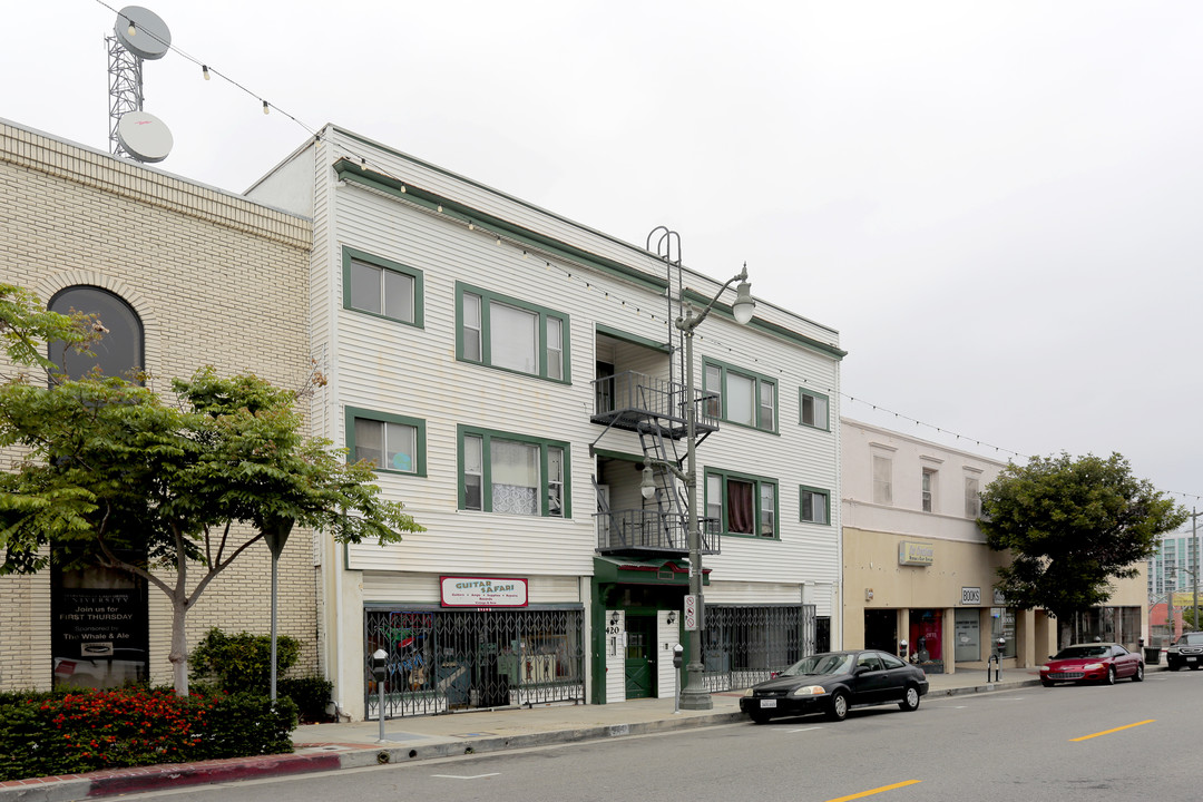 418-424 W 6th St in San Pedro, CA - Building Photo