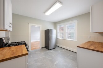 48 Belden St, Unit #2 in Boston, MA - Building Photo - Building Photo