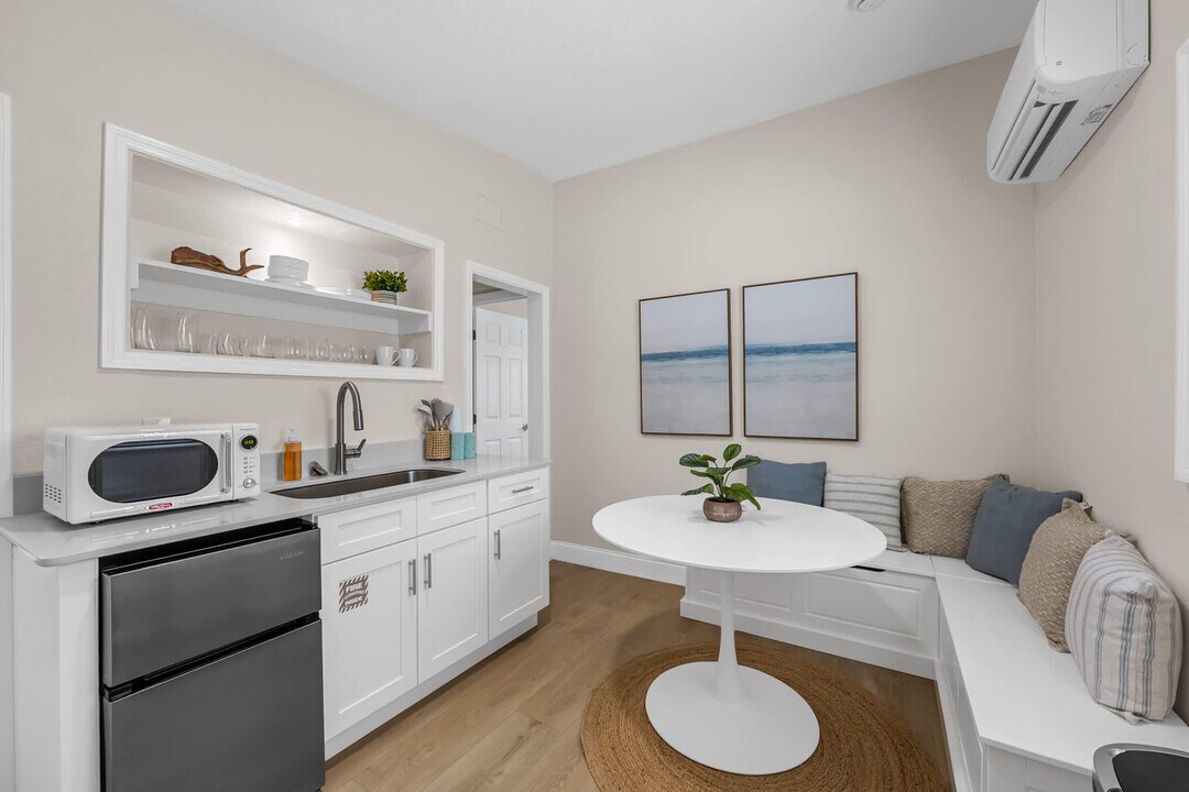 637 S Orlando Ave-Unit -ID1069188P in Cocoa Beach, FL - Building Photo