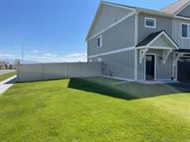 825 S Camas Ln in Kalispell, MT - Building Photo - Building Photo