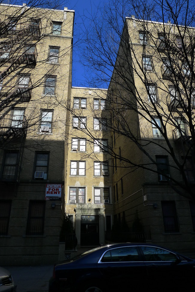 2695  Briggs Avenue in Bronx, NY - Building Photo - Building Photo