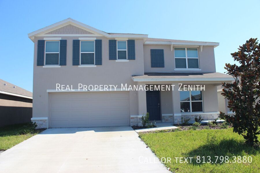 3604 Forest Path Dr in Plant City, FL - Building Photo