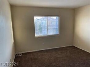 278 Duck Hollow Ave in Las Vegas, NV - Building Photo - Building Photo