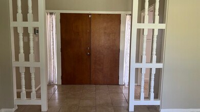 7911 Riata Ave in San Antonio, TX - Building Photo - Building Photo