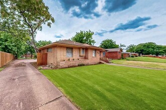 532 Donlee Rd in Lancaster, TX - Building Photo - Building Photo