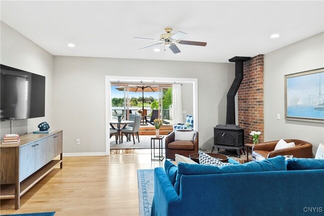 property at 18 E Genesee St