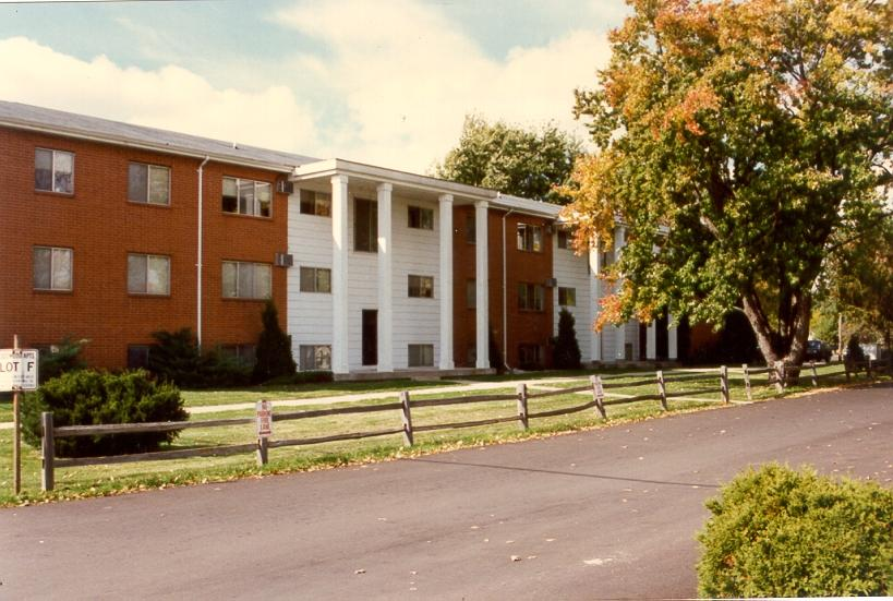 Edgewood Apartments in Mt. Pleasant, MI - Building Photo