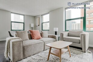 77 W Huron St, Unit SI FL10-ID1381 in Chicago, IL - Building Photo