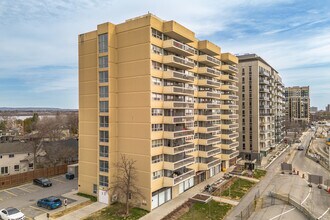 Lord Richmond in Ottawa, ON - Building Photo - Building Photo