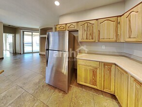 12566 W Cheery Lynn Rd in Avondale, AZ - Foto de edificio - Building Photo