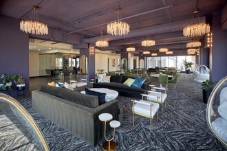 Parallel in Omaha, NE - Foto de edificio - Building Photo