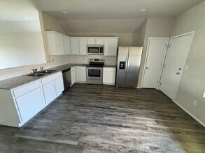 1382 S Scissortail Ln in Fayetteville, AR - Building Photo - Building Photo