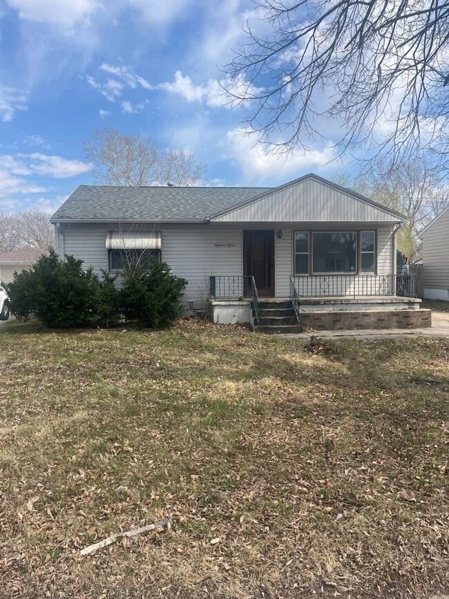 property at 1815 N Lafayette Ave