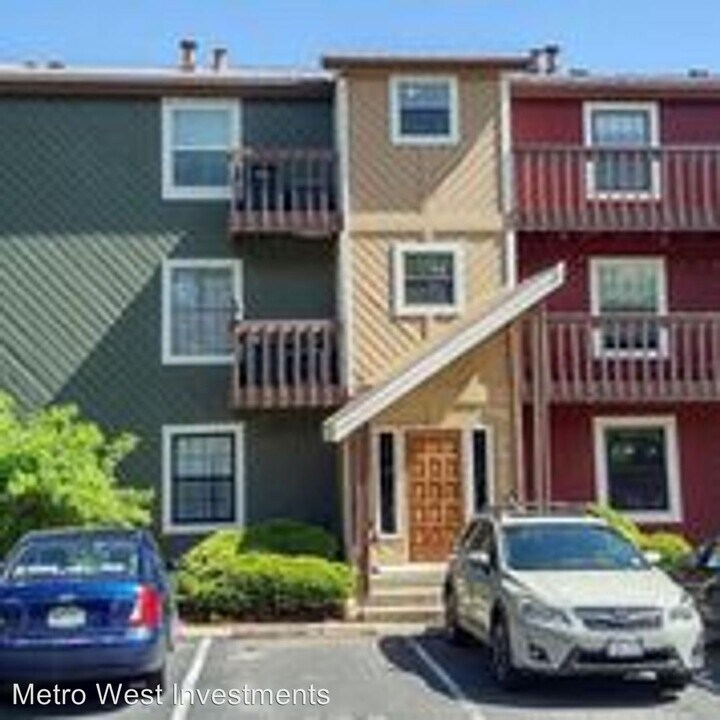 2875 Shadow Creek Dr in Boulder, CO - Building Photo