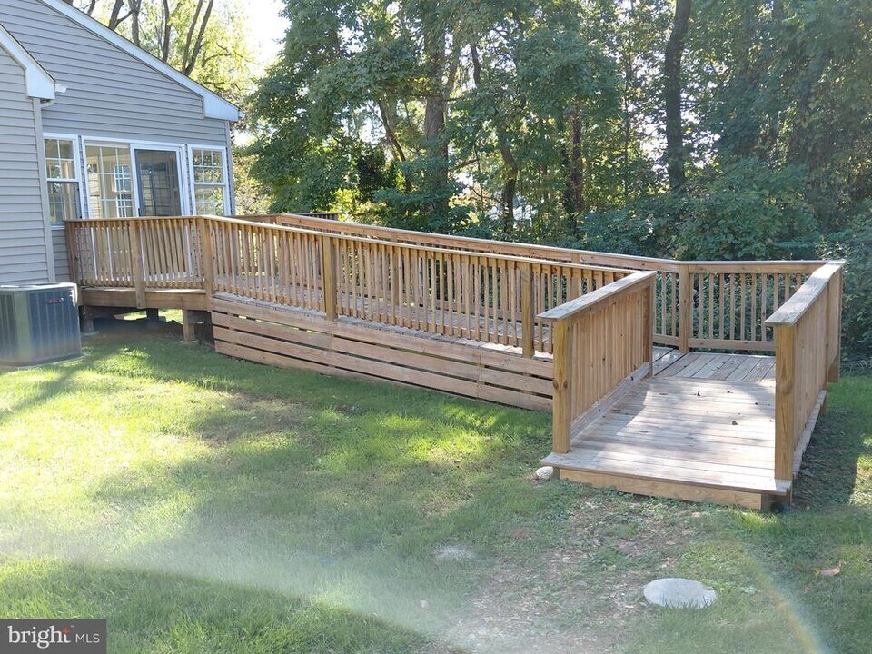 1360 Ship Rd in West Chester, PA - Building Photo