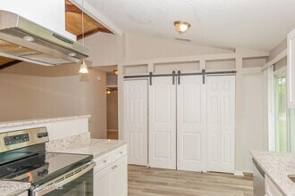 394 Sherman St SE in Palm Bay, FL - Building Photo - Building Photo