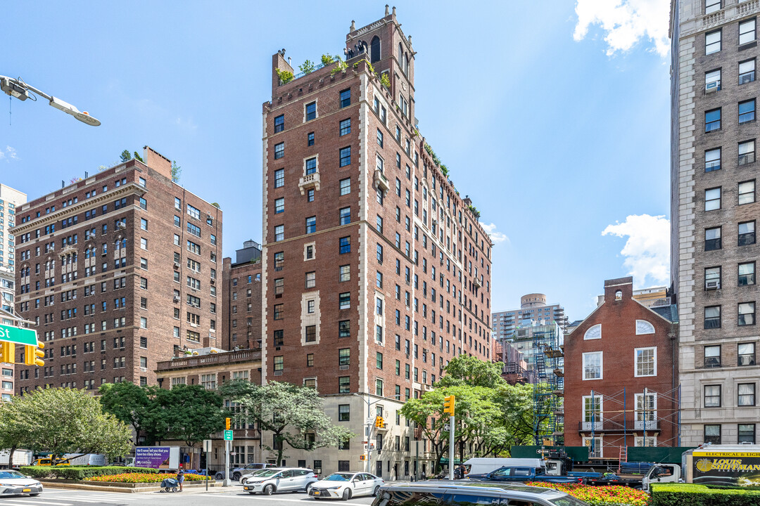 1021 Park Ave in New York, NY - Foto de edificio