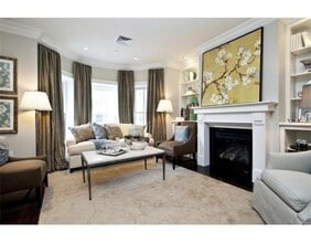 410 Boylston St, Unit 3 in Boston, MA - Foto de edificio - Building Photo