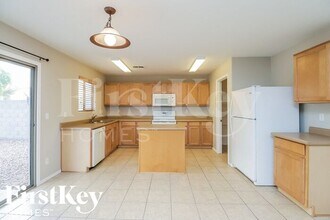 1844 E Omega Dr in San Tan Valley, AZ - Building Photo - Building Photo