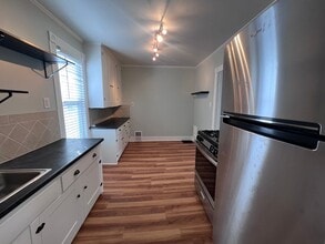 1125 Lake Dr SE in Grand Rapids, MI - Building Photo - Building Photo