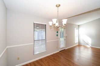 3860 English Colony Dr S in Jacksonville, FL - Foto de edificio - Building Photo