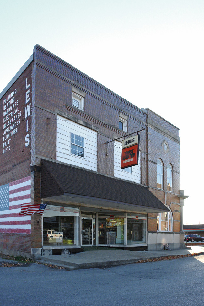 100 McCreary St in Fort Branch, IN - Building Photo - Building Photo