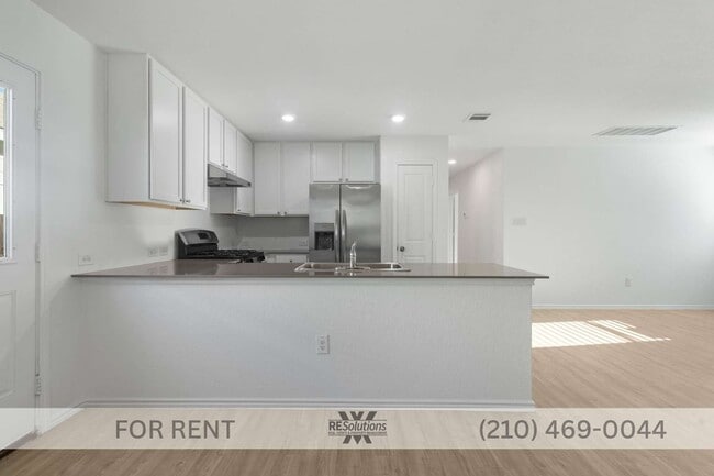 13551 Barton Cv in San Antonio, TX - Building Photo - Building Photo