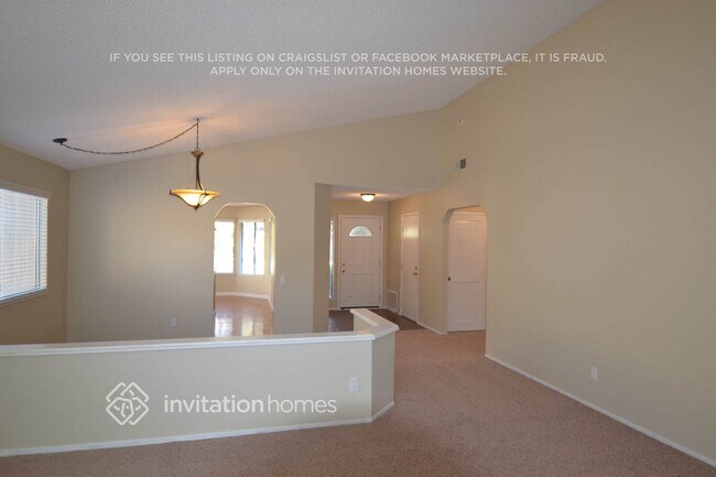 1929 Oak Bluff Way in Sacramento, CA - Building Photo - Building Photo