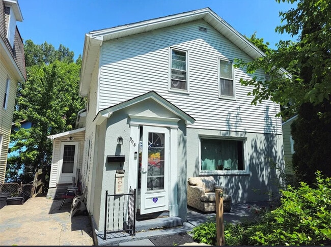 508 E 9th St, Unit 1