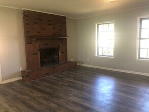 2313 Evergreen St in Tupelo, MS - Building Photo - Building Photo