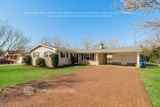 911 Thomas St in Statesville, NC - Foto de edificio - Building Photo