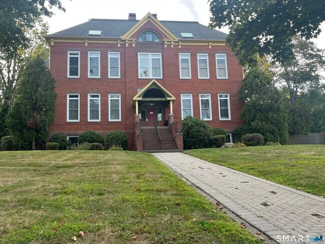 58 Woodley Ct in Meriden, CT - Building Photo - Building Photo