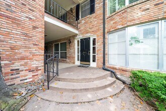 3011 Mahanna Spgs in Dallas, TX - Building Photo - Building Photo
